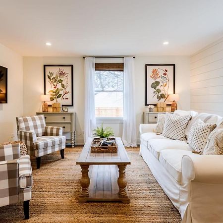 Downtown Luxury Farmhouse Apartment #4 West Dundee Kültér fotó