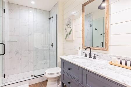 Downtown Luxury Farmhouse Apartment #4 West Dundee Kültér fotó